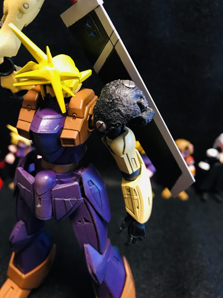 肩のパーツは鋳造感を出すように塗装しました^_^メタルパーツをアクセントにしております