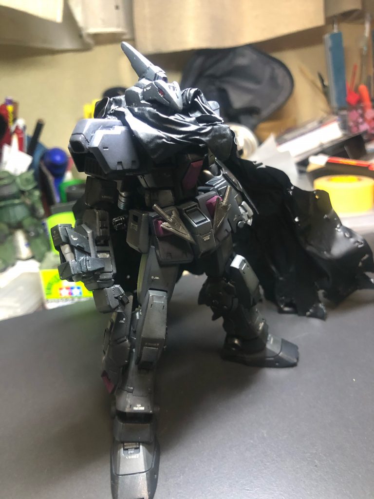 マントの試作です(´・ω・`)
納得行くまで作り直しました。゚(゚´ω`゚)゚。