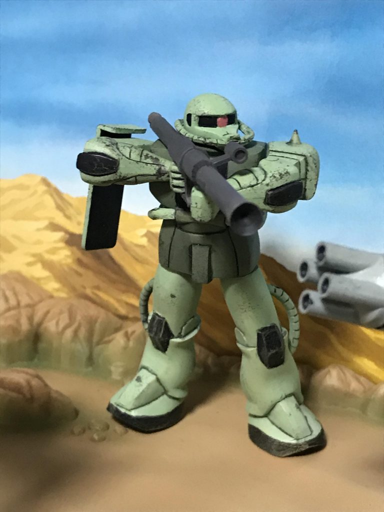 ザクはバズーカの先端を開口。

つい見惚れてしまうナイスプロポーションです✌️