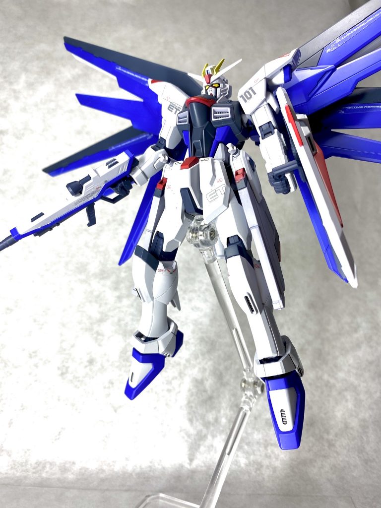 舞い降りる剣–3枚目/制作者：bori