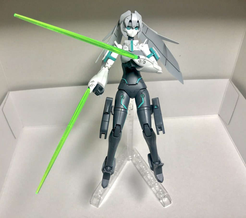 ビームサーベル
ユニコーンとかと同じような展開位置