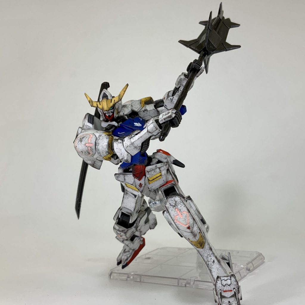 バルバトスと言えばメイス
大地を踏みしめるポーズがよく似合います