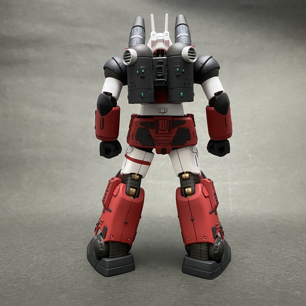 関節部はゴールドを入れております。
少しグレードの高い仕様と言うイメージです。