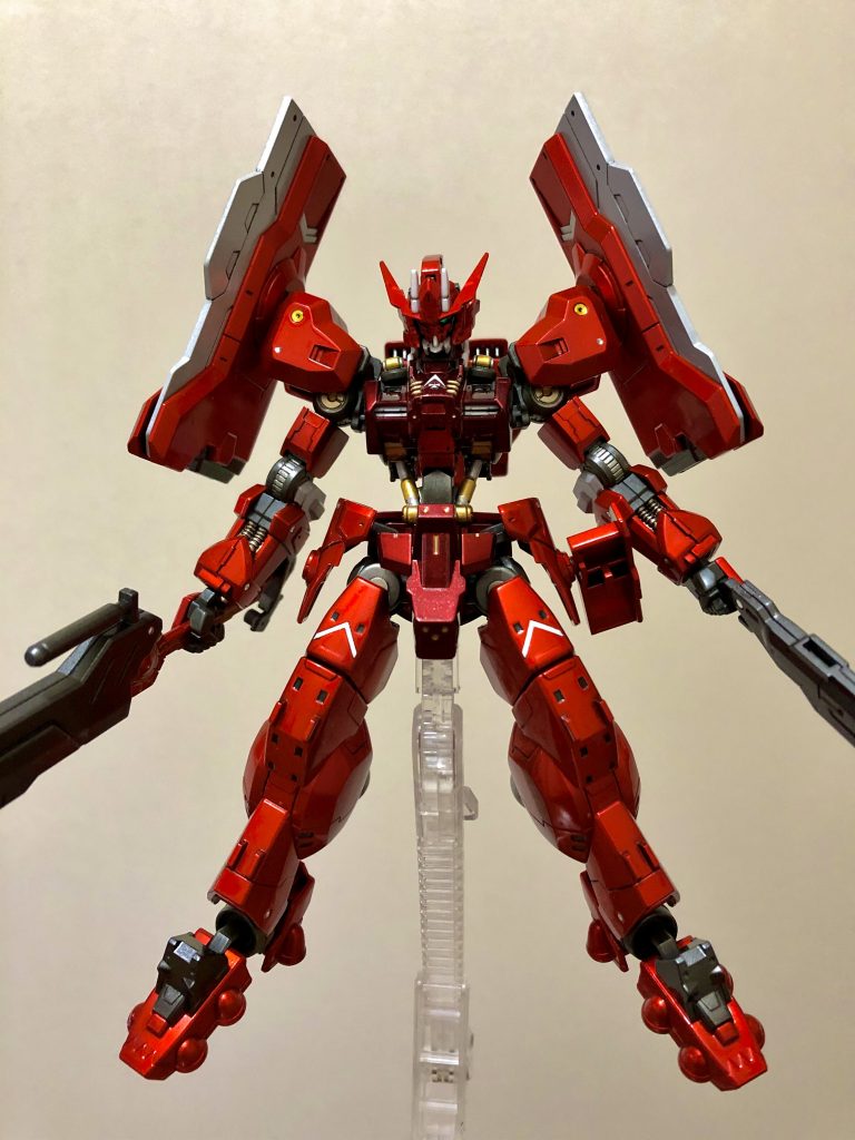 今回は難しい事は何もやってません。シナンジュのチタニウムフィニッシュを超える煌きを目指して制作しました。