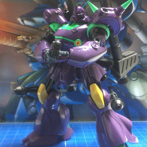 HG ケンプファー（初号機カラー）