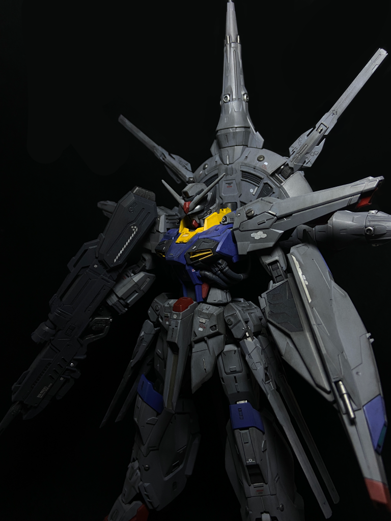 少しだけ溝彫りも増やしました。
個人的な事ですが、溝彫練習中です。
最近溝彫り作業のスピードが
早くなって来たことが嬉しいです。
作業工程的には開封から4日程で
完成させることが出来ました。