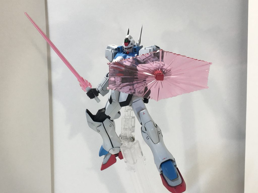 ビームエフェクトパーツも付属。