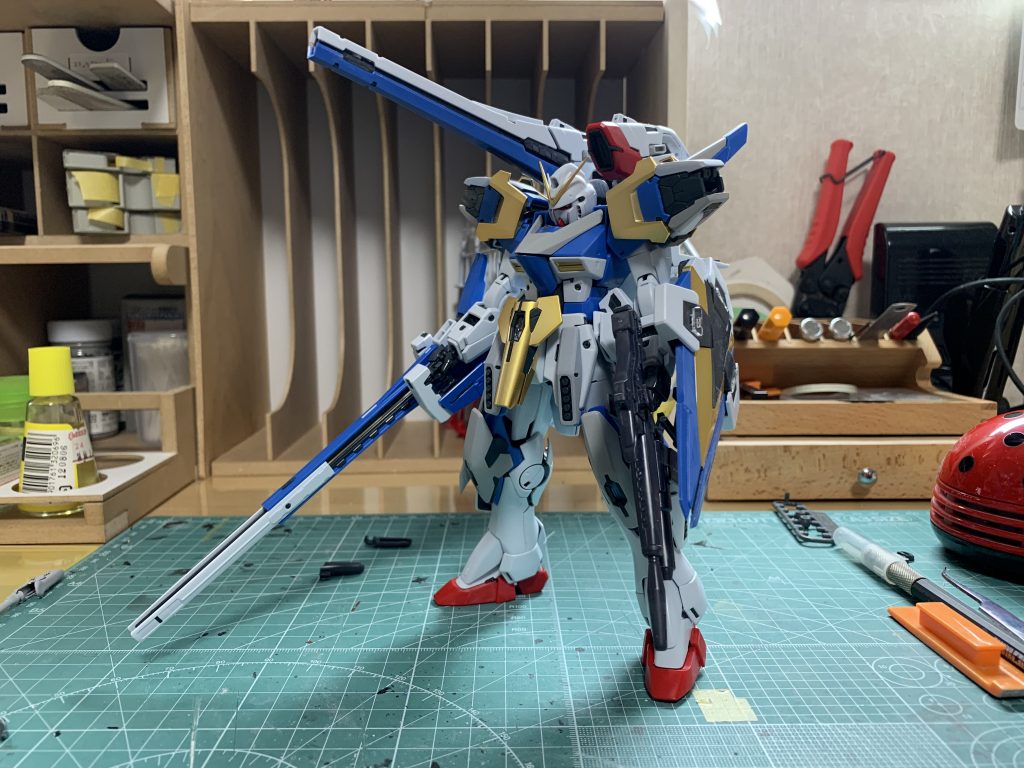 仮組みの状態、この地点でアーマーの形状変更は済んでいます