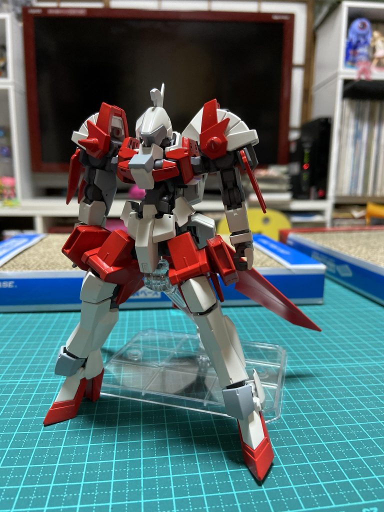 自分を奮い立たせて塗装。ウルトラマンみたい。
5/30