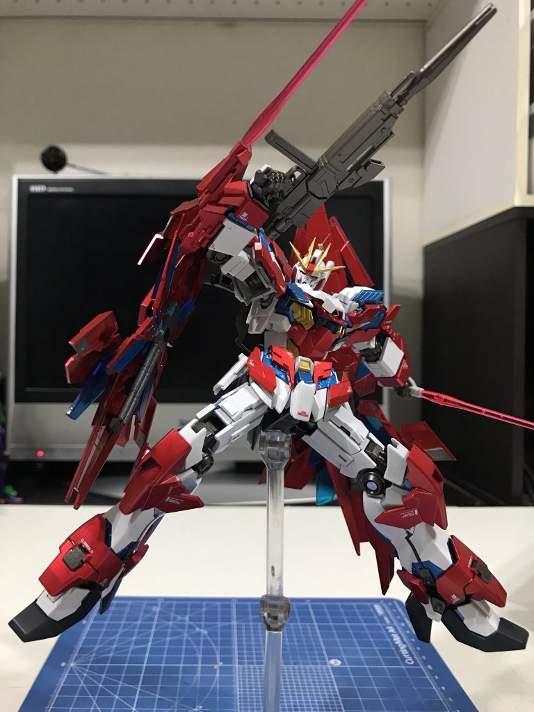 ビームサーバル&トンファー
トンファーが使えるのはユニコーン系同様ですが、とび出てくる位置が変わっているのでお気に入りポイントです。