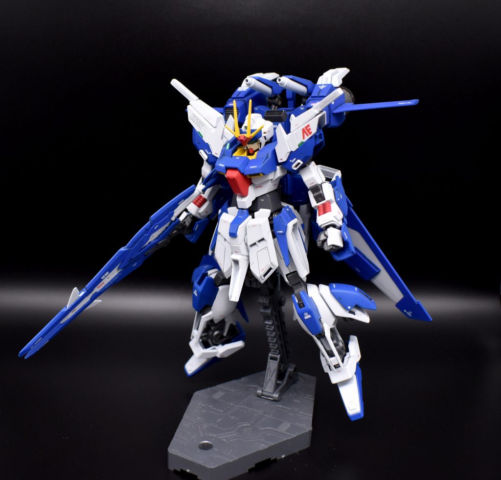 G-ARTEMIS Full Ability
サポートメカとドッキングし、ライフルを装備することでフルアビリティ形態に。