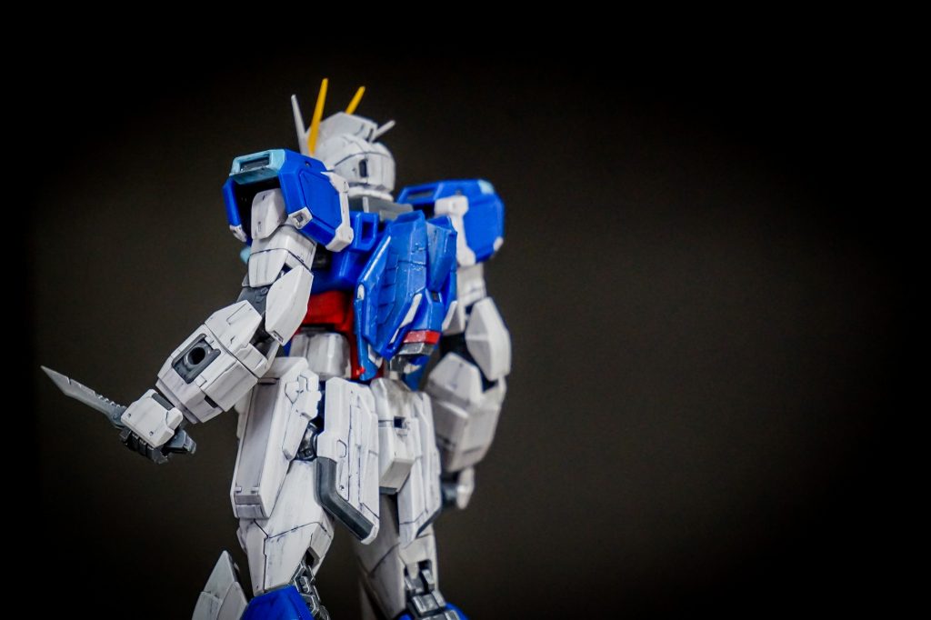 コアスプレンダーは通常装甲ですのでハゲチョロを描き込み、ボディパーツと比べて使い込まれた感を出すために全体をライトグレーでウォッシングしました。