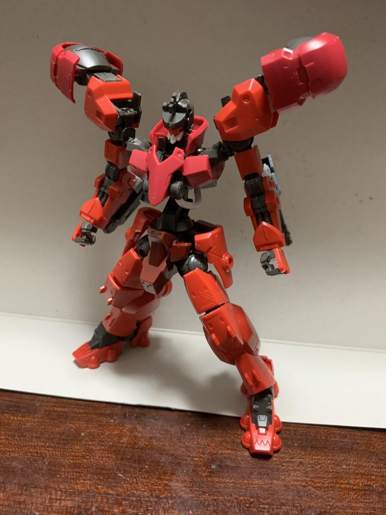 アスタロトとグリムゲルデの肩接続用ポリキャップが違うのでハマるか不安でしたが、接続できて良かった･･･。