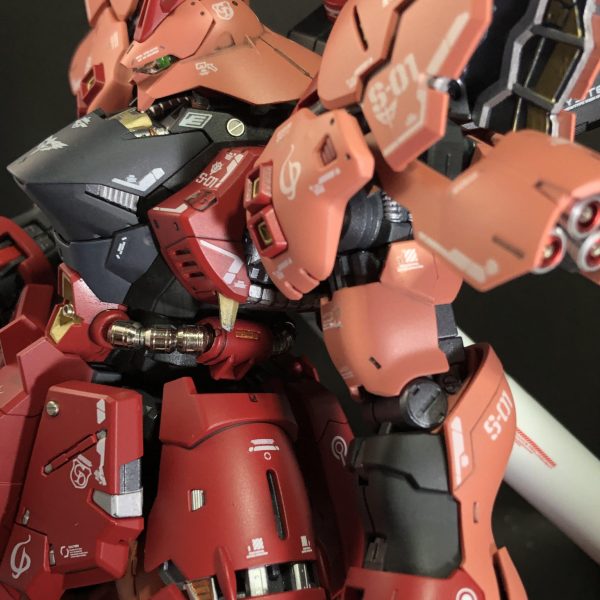 RGサザビー・シャアピンクカラー