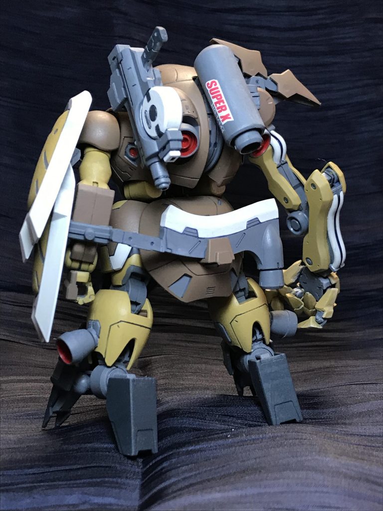 後ろから見ればゴッグ色ですね。
宇宙もいける水陸両用機を意識してロケットとハイドロジェット両方つけてます。