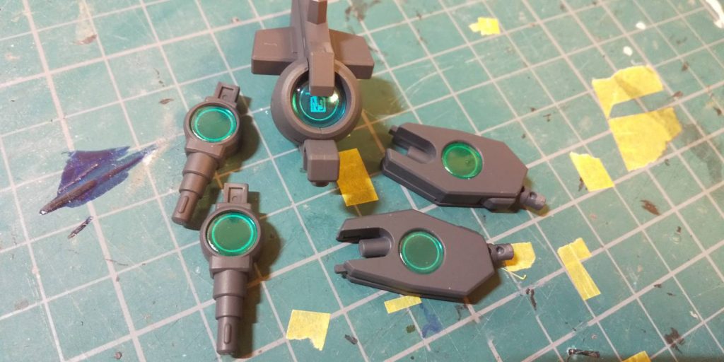 GNドライブとコンデンサにデカールを入れています。良いアクセントになりました。