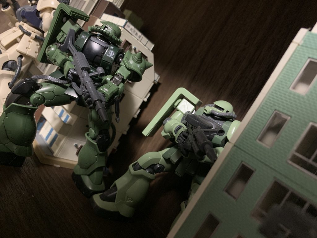 市街地戦のジオン軍ご一行様–2枚目/制作者：96模型店@店長ぐらむ