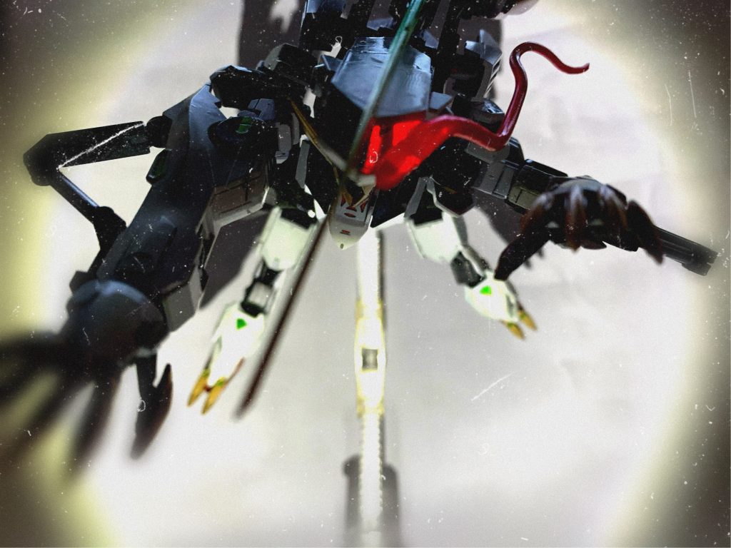 ギャラルホルン兵「ひ...あ、悪魔...だ、誰か助けっ...」