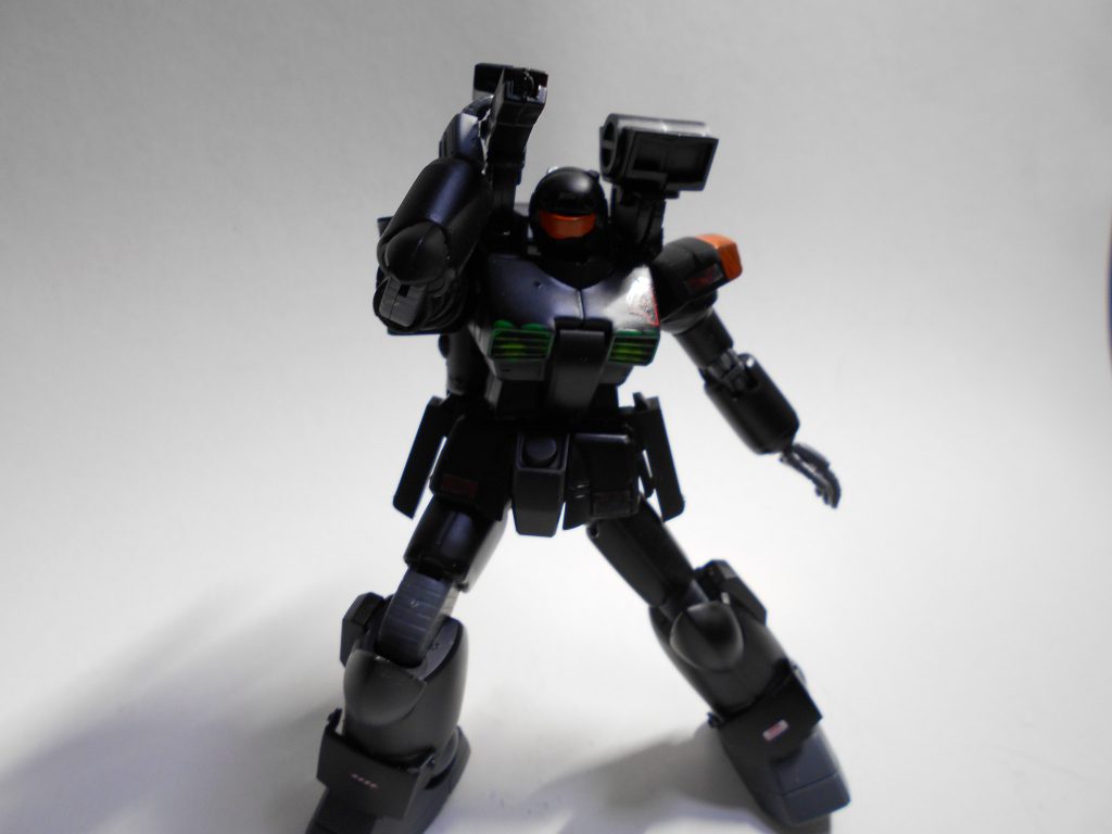 軽くポージングを取らせるとこんなかんじ