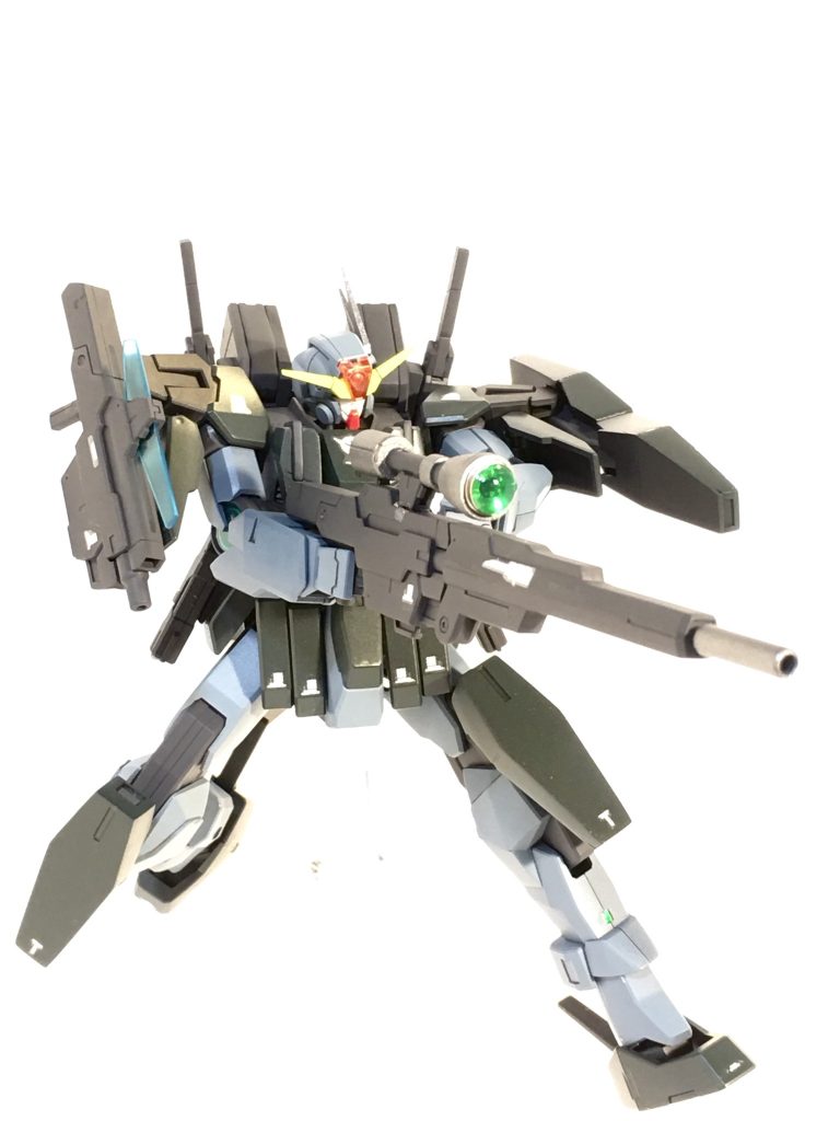 クリアセンサーからスコープに変更した事で印象がグッと変わりました。
やはりスナイパーライフルなので。