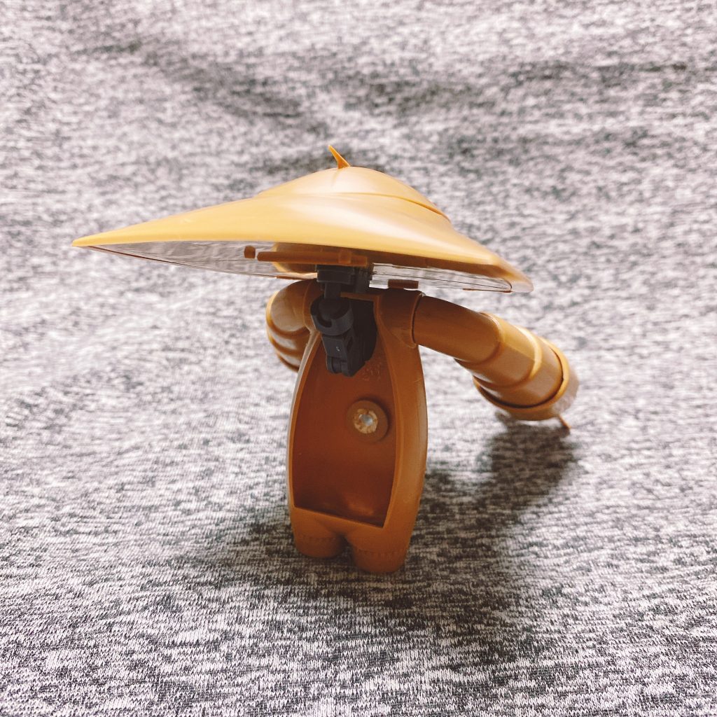 ……裏見ちゃダメだってば！

はい。
アムアムで接続してるだけなので、裏はすっかすかです。
食べ終わった後のカニかな？