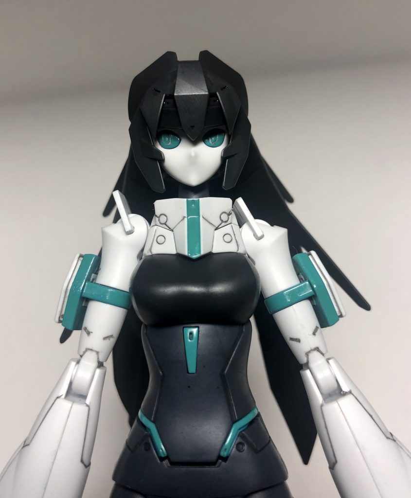 余剰パーツでモビルドールとリアル版の髪のパーツがお互いのカラーで余剰パーツを使って組めるのでやってみた。
因みに胸のパーツも黒の余剰パーツを使ってます。