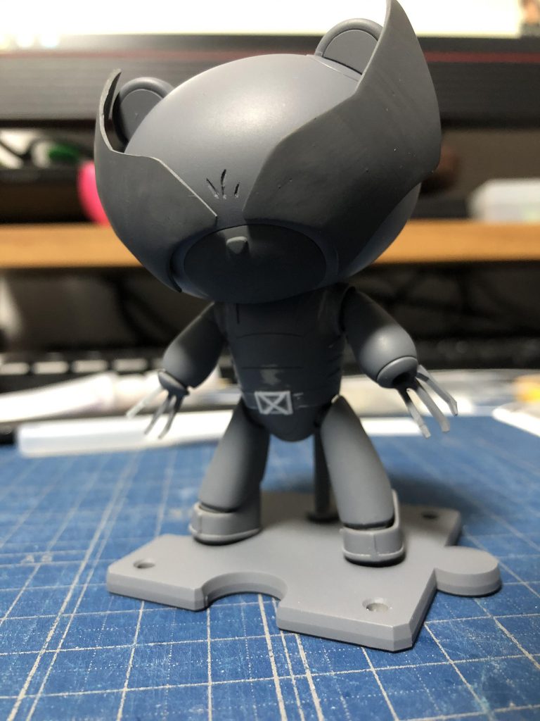 ベルトの「X」マークを追加。

改造自体はプチッガイにプラ材を加工したものを貼り付けだけです。