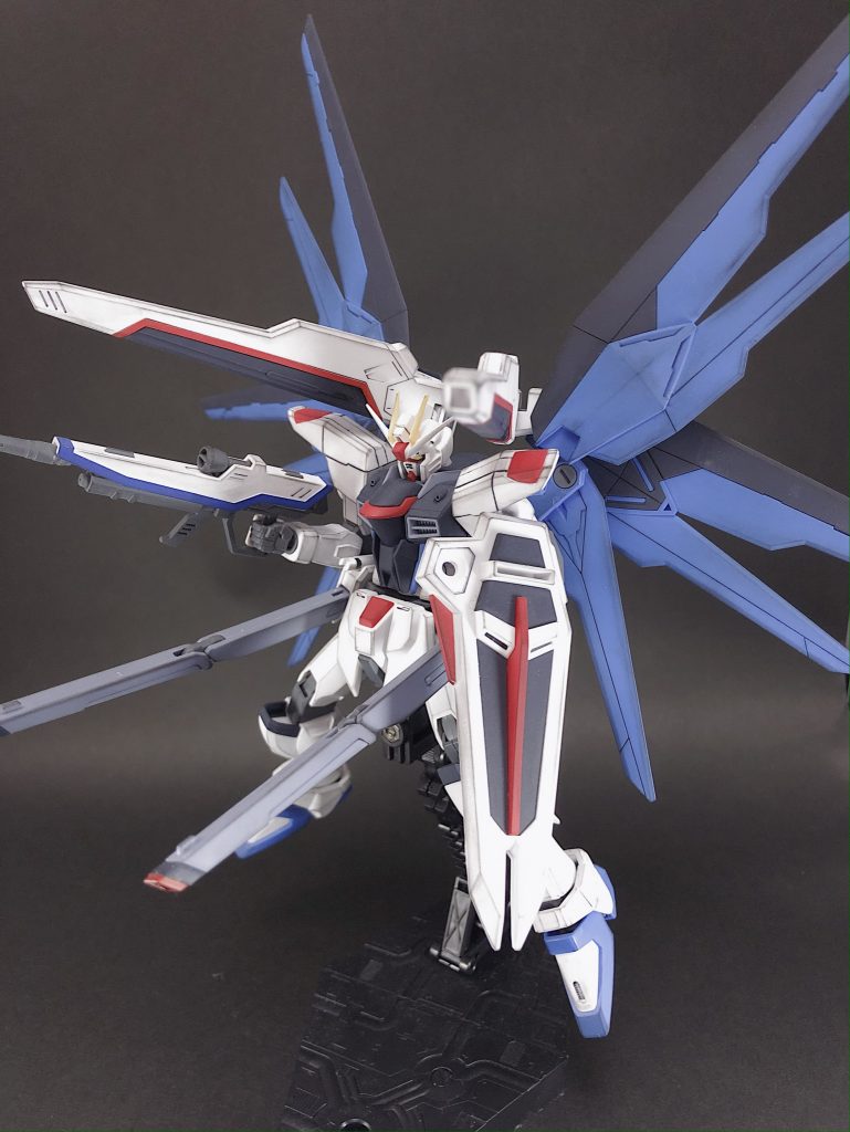 HGCEフリーダム
微妙に色分けされていない部分は筆で塗りました（初チャレンジ）