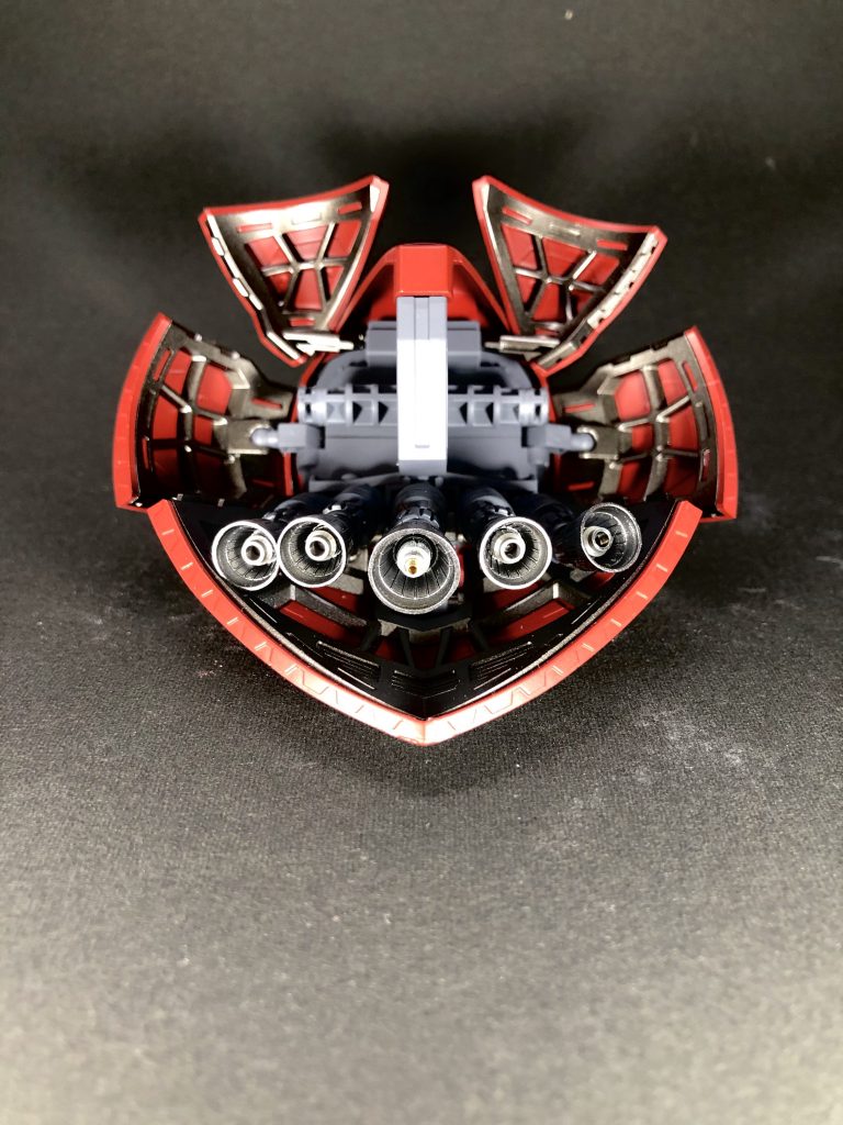 腰部と脚部のスラスターノズルは、メタルパーツにて二重構造化しました