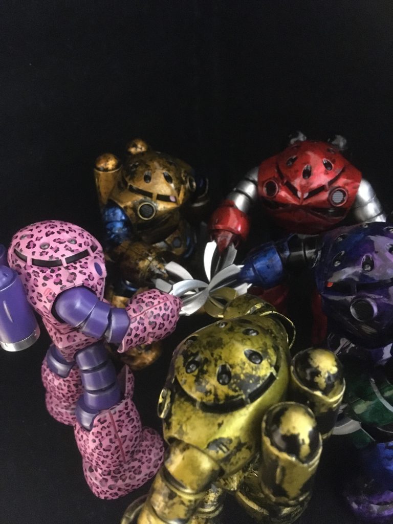 ズゴックは昔から好きです。全然気を引けないのでズゴックの力を借りる事にしました。