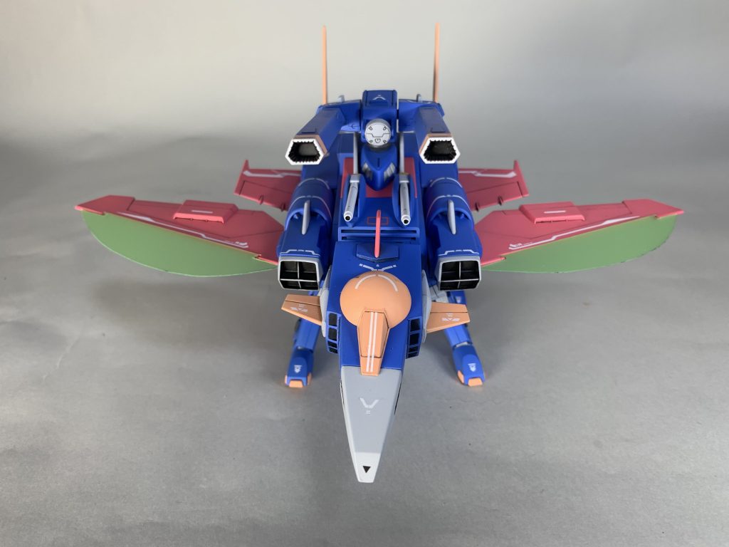 ウィングにビームカッターを装着できます。