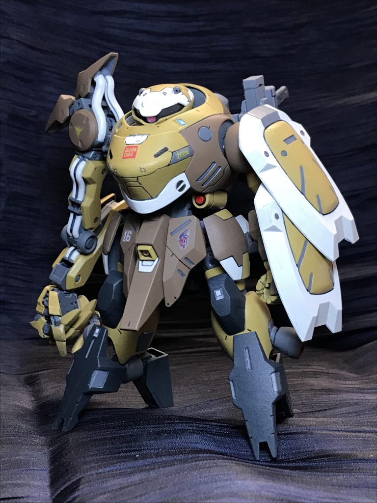 それは右手の可動指化。
分かってはいたもののやっぱり納得行かなかったので。
たまには頑張ります。