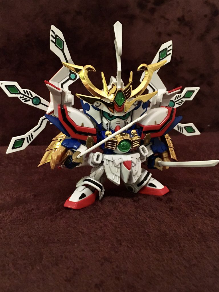 爆熱の陣。
実は昔から肩の文字が気に食わなくて笑
ゴッドガンダムの武者なんだからゴッドガンダムにしちまえって感じに変えました(^^)
羽織りの場所が横に広がったのでかなりボリュームアップしてます。