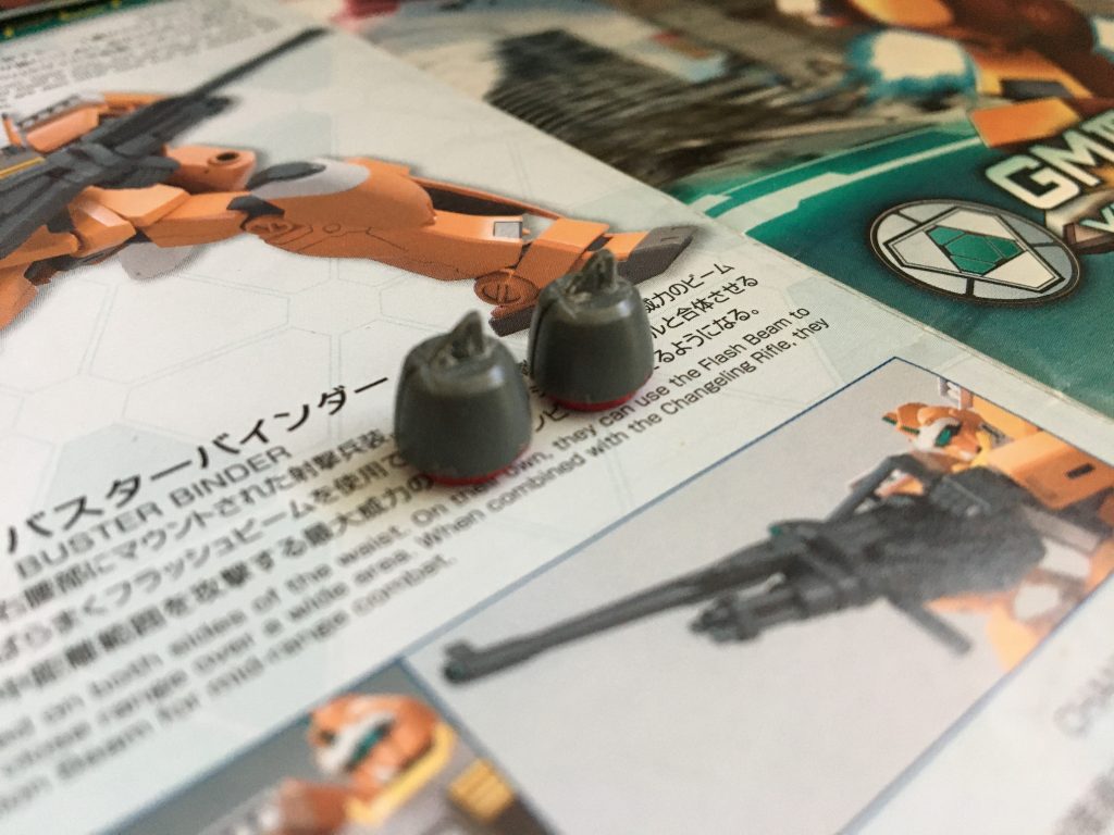 ちなみにバックパックのバーニアの部分については、
EZ-SRの余剰パーツで、ジムⅢに合うように、一部分をヤスリで、削る形で、
機動力を向上させる改造にしました。