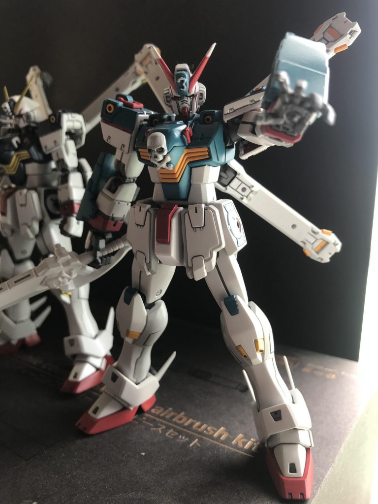 基本的な部分は『X1』のキットそのままなので、フォルムや可動域の違いは有りません。
