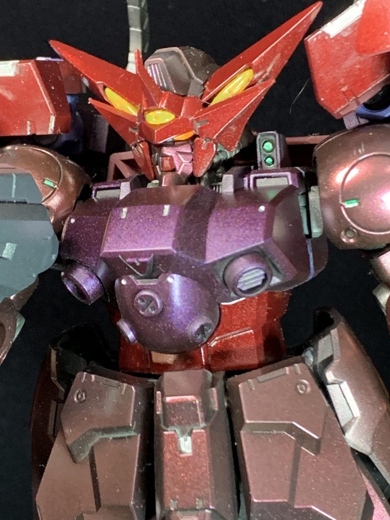 ポイントにガンダムマーカーのメタリックグリーンを入れました