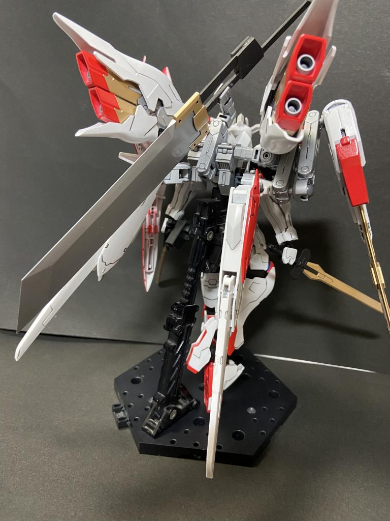 リアビュー
大推力スラスターを追加し
加速力を増強