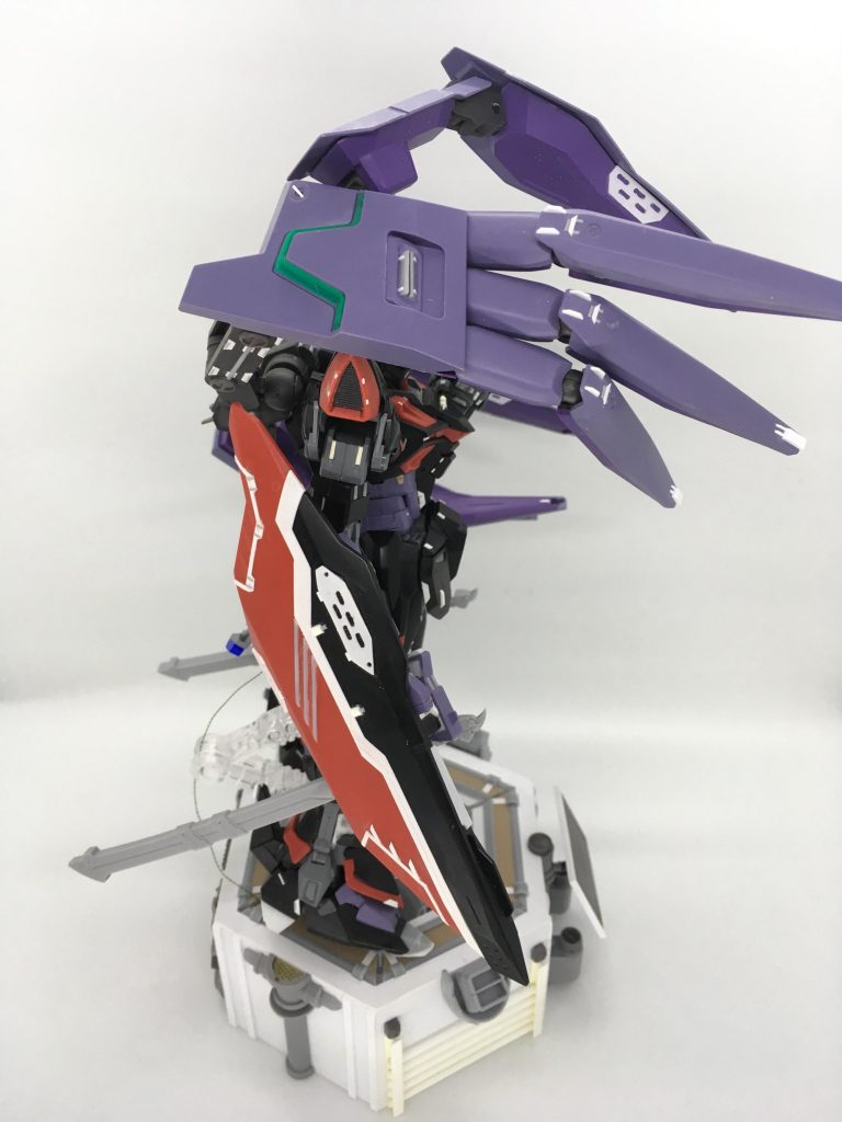 所々に細切りプラ板などでディテール追加してます。