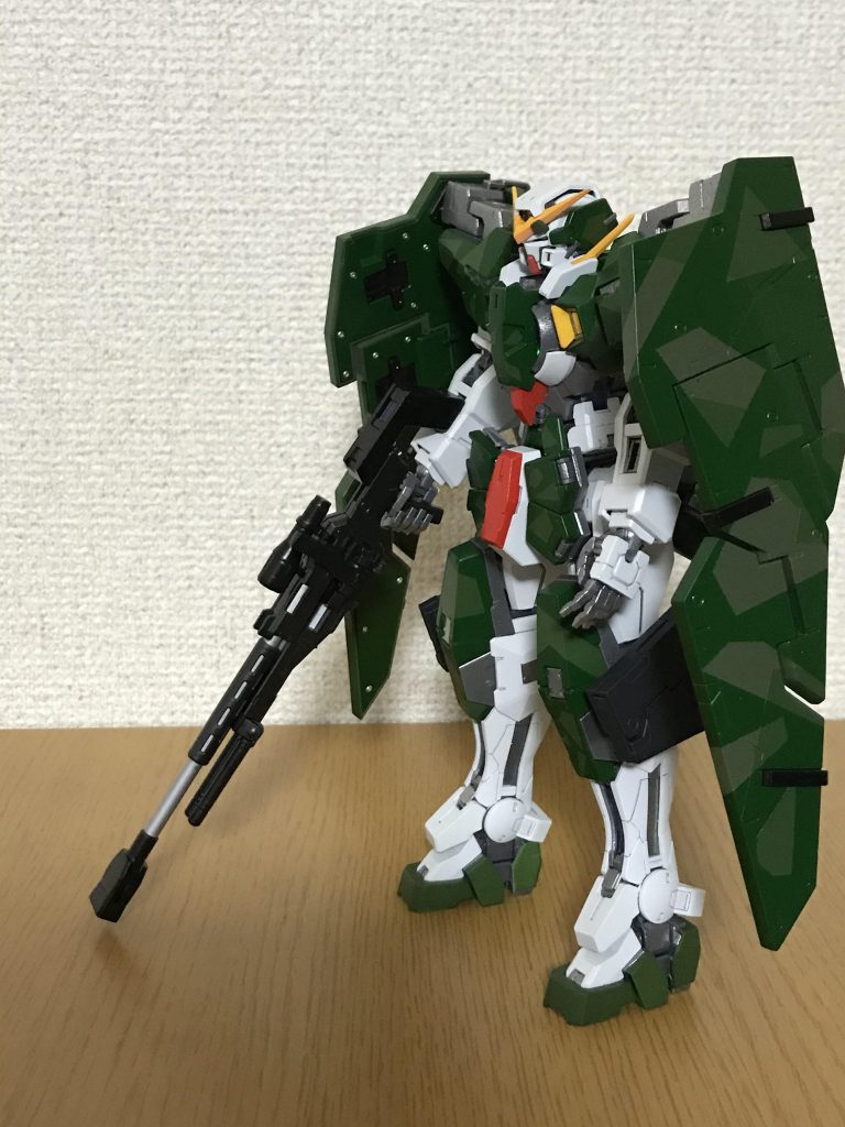 MGデュナメス迷彩塗装–3枚目/制作者：わっさん