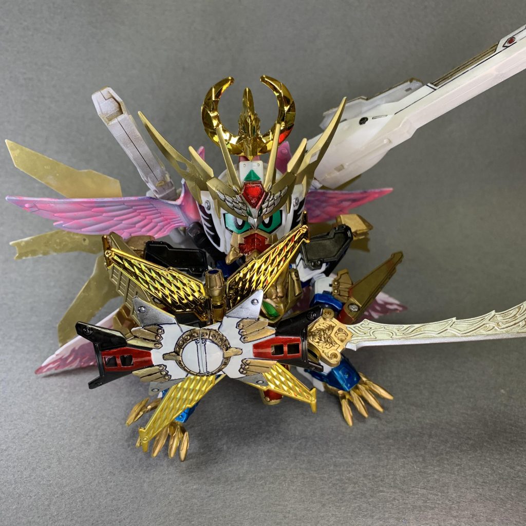 【我道大将軍(ガロードダイショウグン)】
→ダブルエックス
結晶鳳凰に認められた武者出刃韋駄が大将軍へと変化した形態
ダブルエックスのお髭?が大将軍のバトルマスクしたらめっちゃ似合いそう!ってところから鎧を換装・武装してとにかく強そうな感じに仕上げました