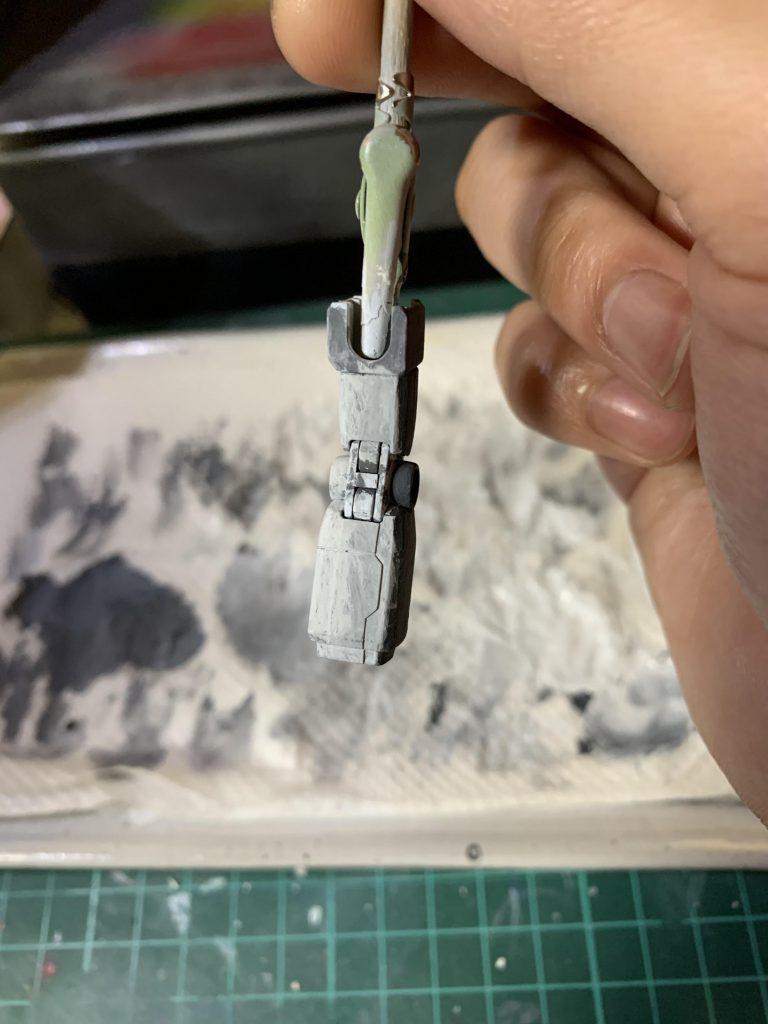 アクリルガッシュで白＋青→グレー→薄グレー