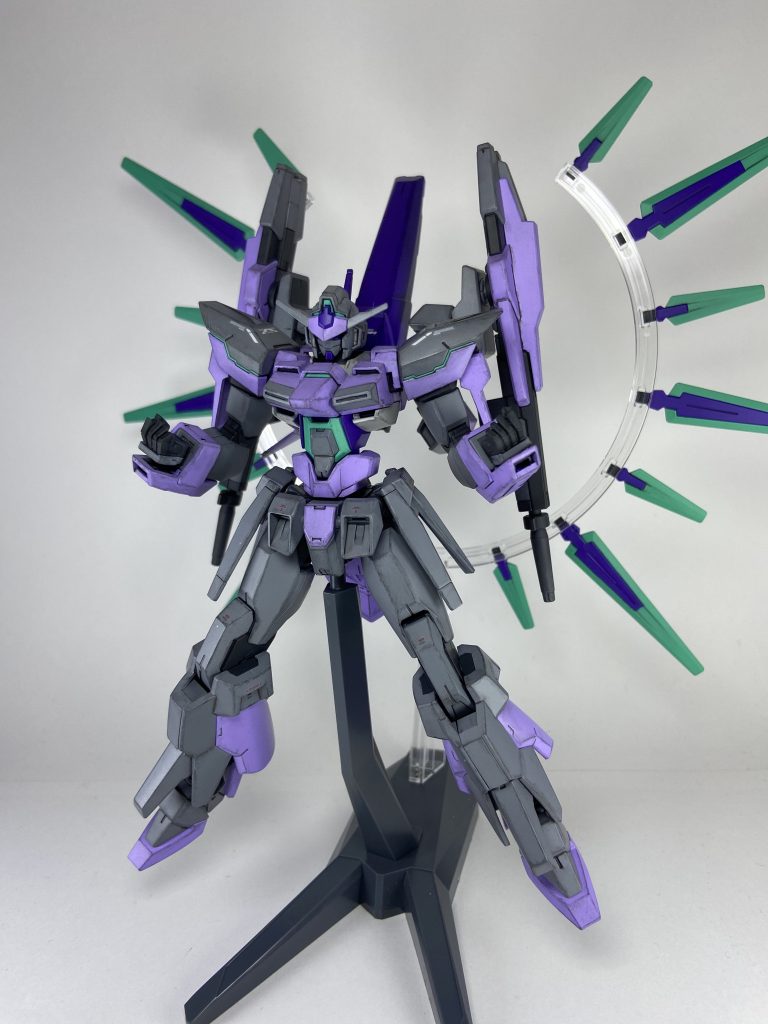 ・Cファンネル攻防一体の遠隔兵装。機体各部のジョイントに接続することで再充電を行う。SPアタック(FXバースト)時は速度と切断力が上昇する。