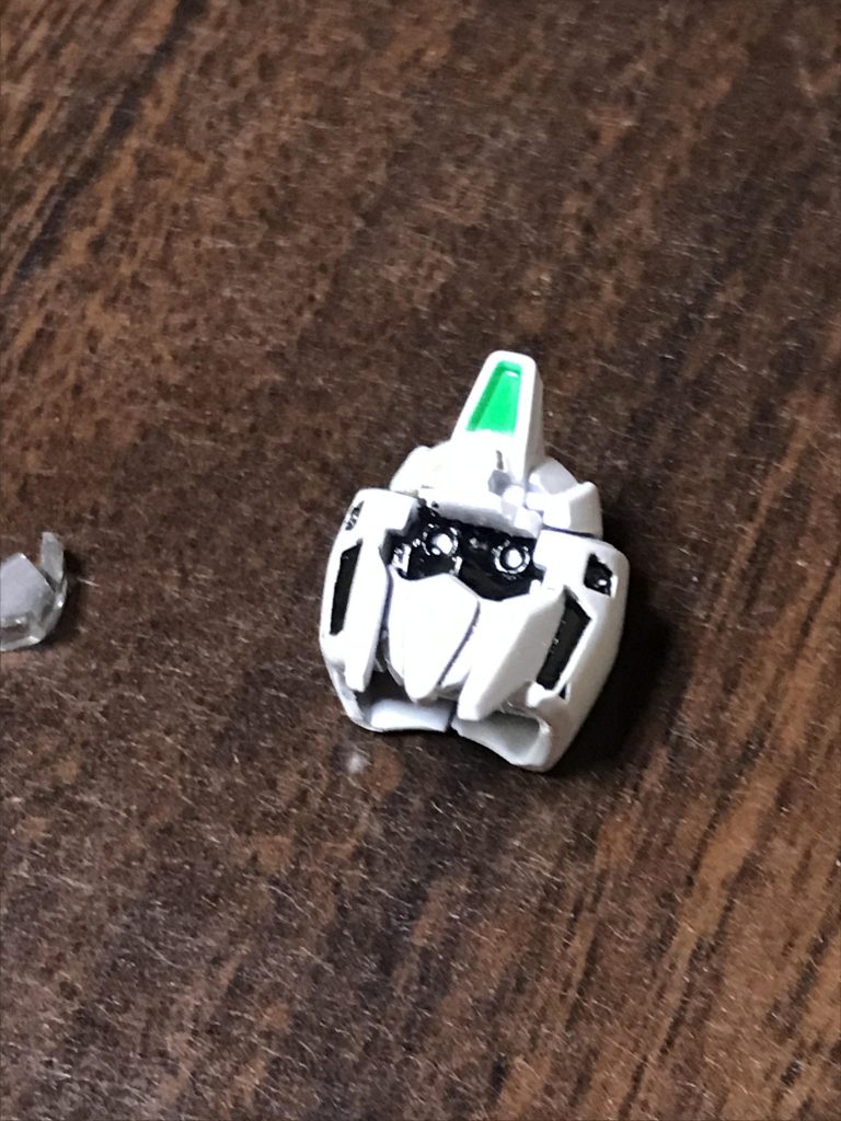 敬拝する永野護氏のデザインという事で、
眼をMHチックにしたく弄ってみましたが大失敗。
やらなきゃよかった。
_(:3 」∠)_ ぱったし