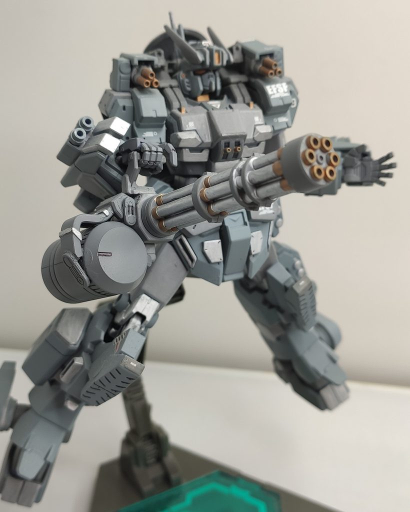 クロノスの為に前衛に出て戦う設定です。
どちらかと言うと撃破より足止めですね。
180mmの支援を待ちましょう。