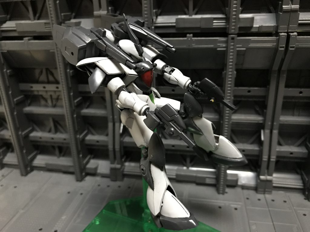 バックパックがボールジョイント接続にしてあるのでフレキシブルに動いてくれます。