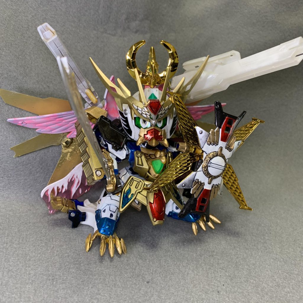 新凰頑駄無の息子にして飛駆鳥大将軍の孫という脳内設定なので、飛駆鳥大将軍や武者號斗丸のDNAをパーツとして残しつつダブルエックスの特徴を表現するのに一苦労しました^^;