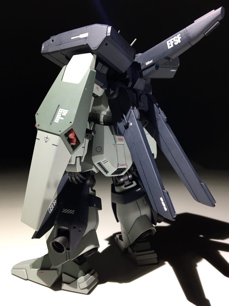 シールドの穴がないため、ムリやり穴開けましたw