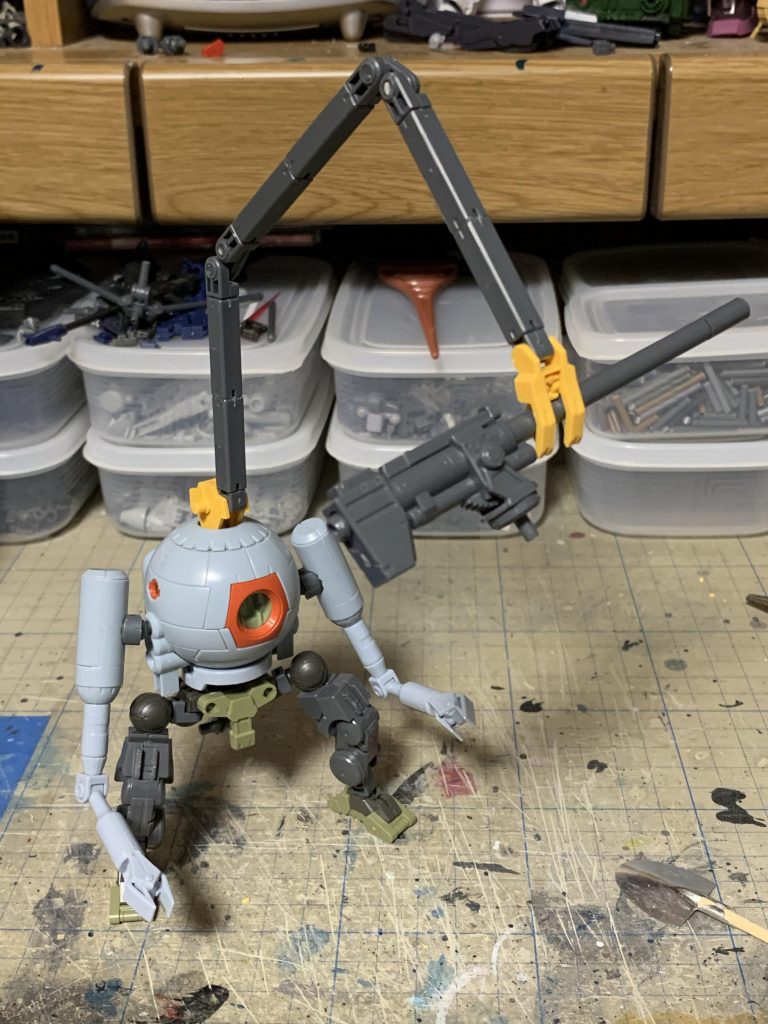 シャベルアーム及びクレーンアームはアーム部分はアムアム・パワアムを使用し、先端は30MMのオプションセットから。シャベルは2セット分使用して横に広げています。