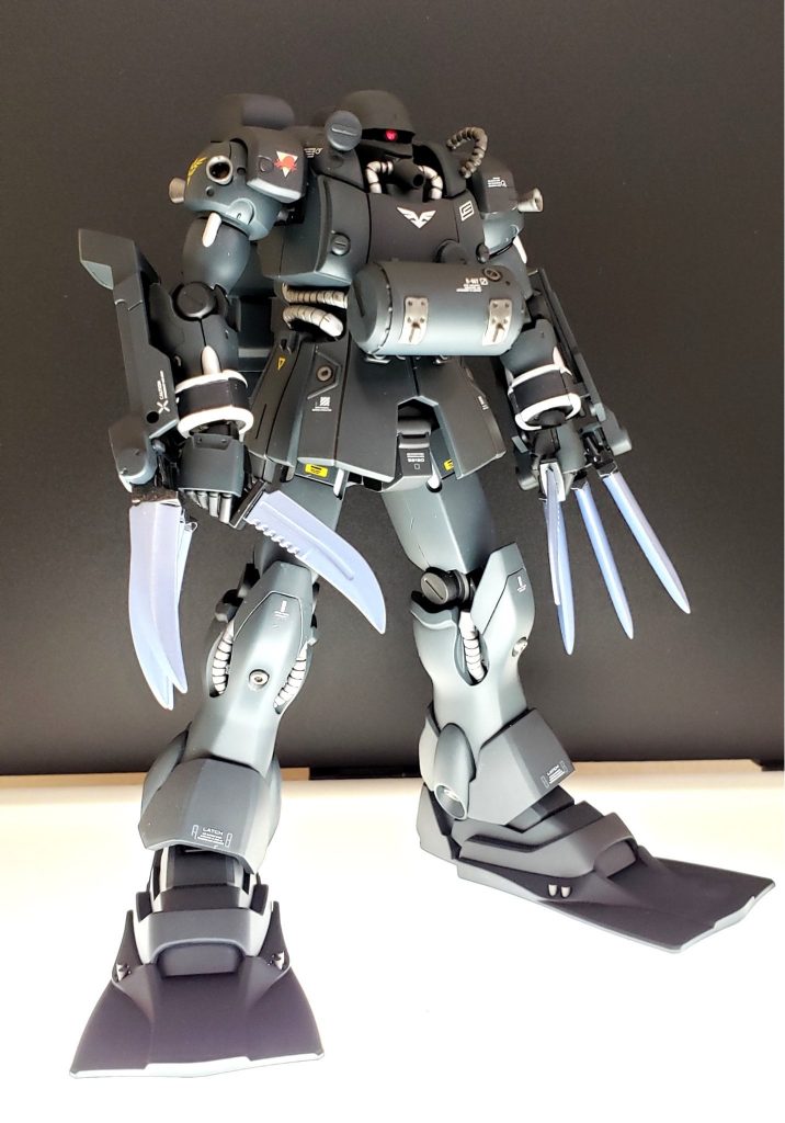 ツメの肉抜きのパテ埋めが大変でした。