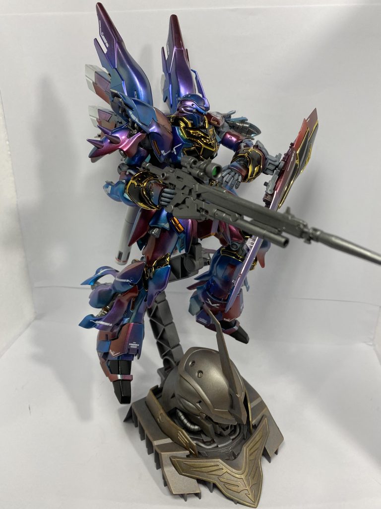 雑誌付録のシナンジュ台座と共に